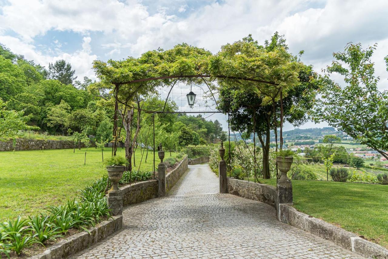 Quinta Das Piramides - O Comendador Вила-Нова-ди-Фамаликан Экстерьер фото